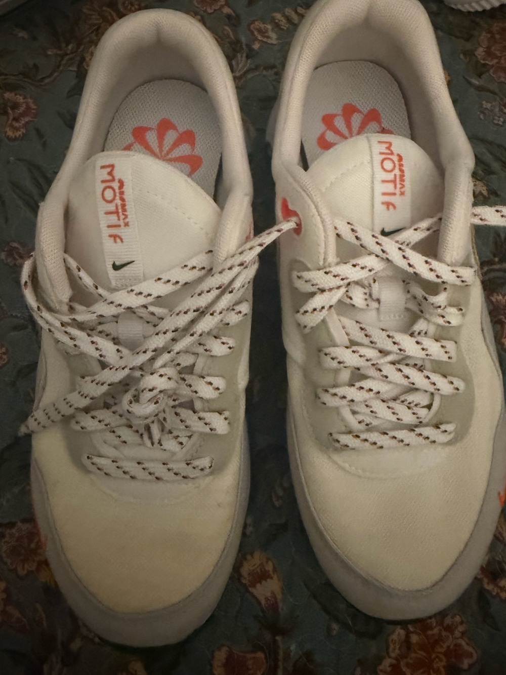 Nike White Motif Low-Top Sneakers with Orange Logo